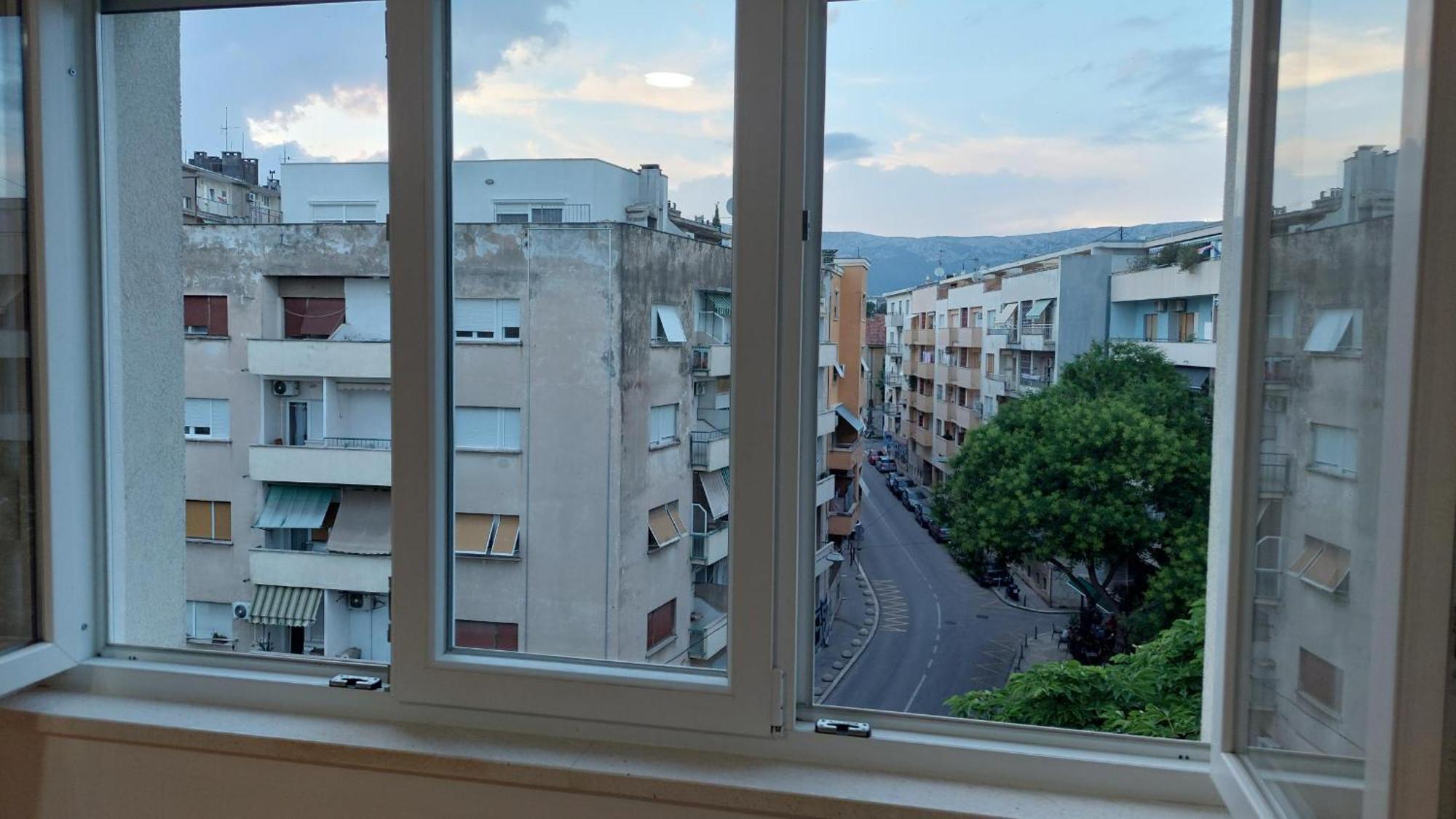 Room With Private Toilet And Terrace In City Center In Shared Apartment Split Exteriér fotografie